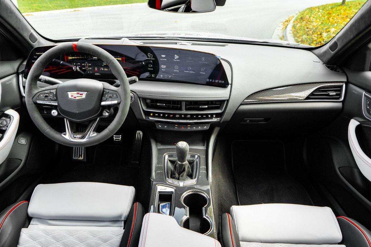 2025 Cadillac CT5-V Blackwing Photo