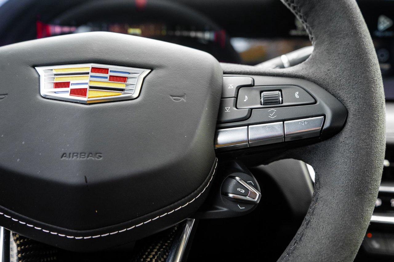 2025 Cadillac CT5-V Blackwing Photo