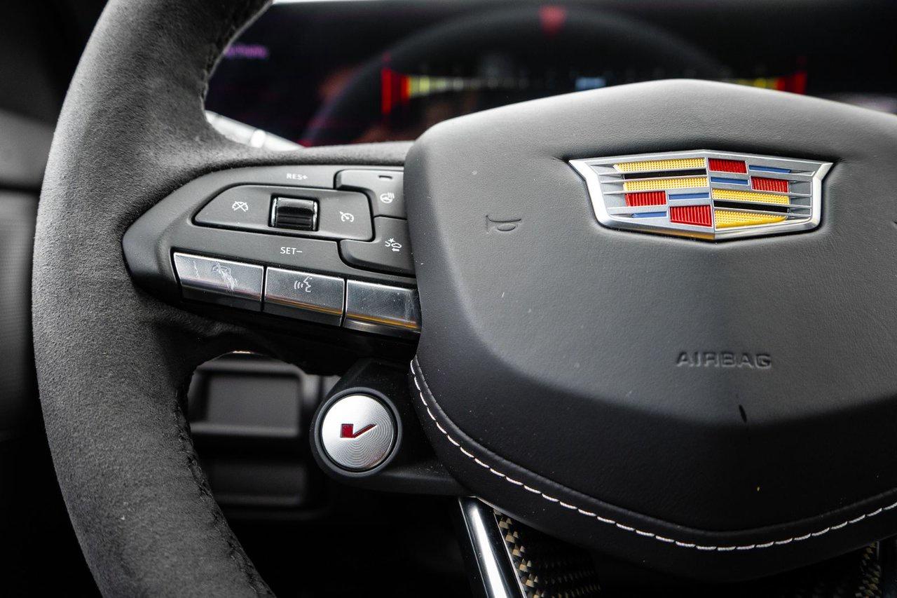 2025 Cadillac CT5-V Blackwing Photo