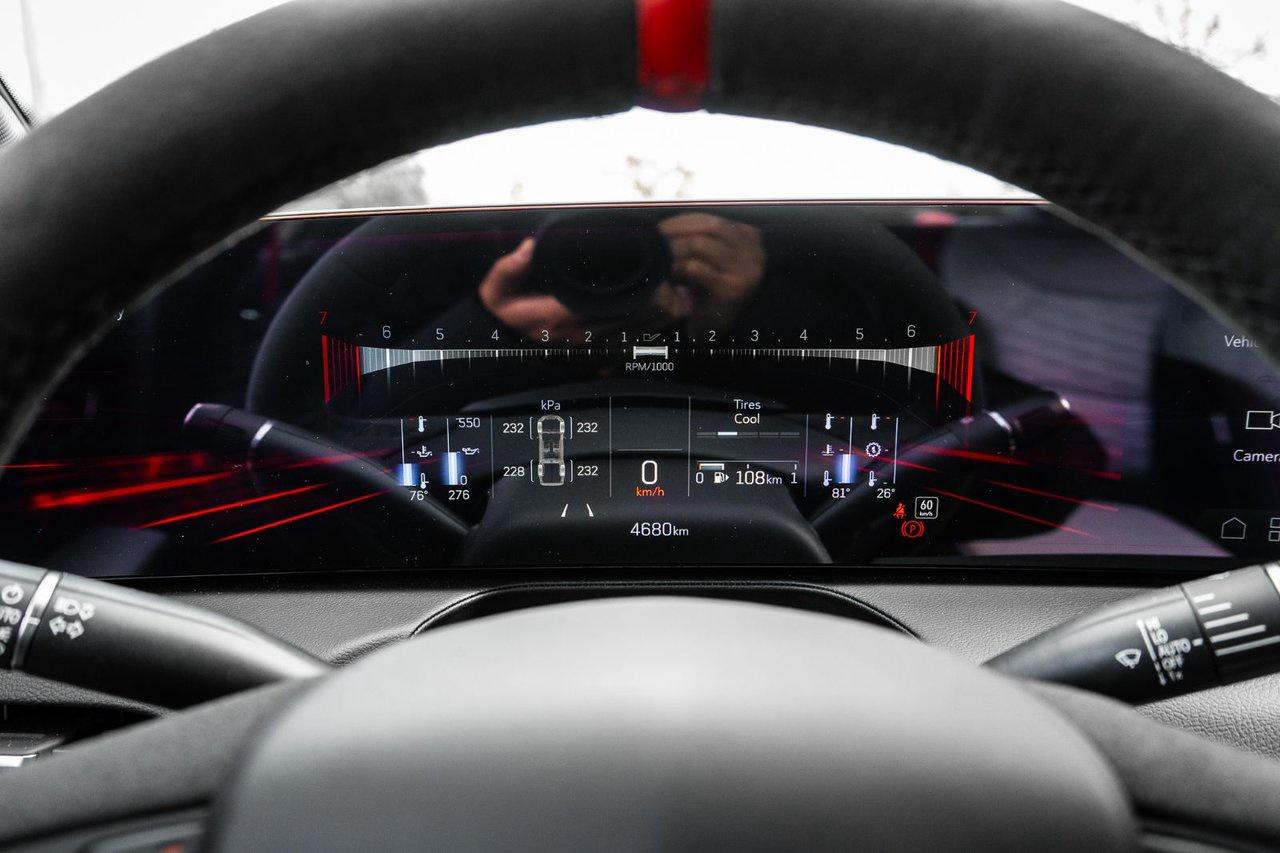 2025 Cadillac CT5-V Blackwing Photo