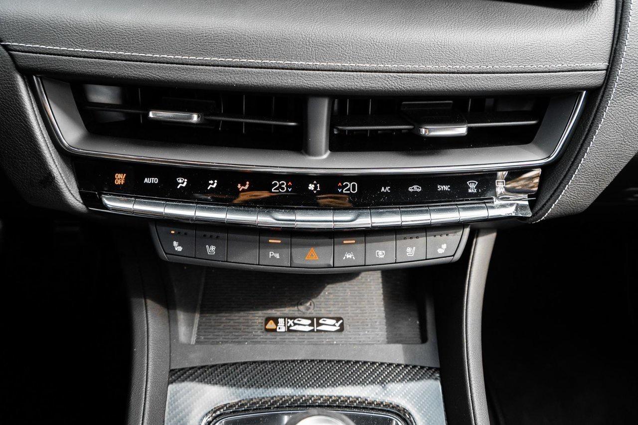 2025 Cadillac CT5-V Blackwing Photo