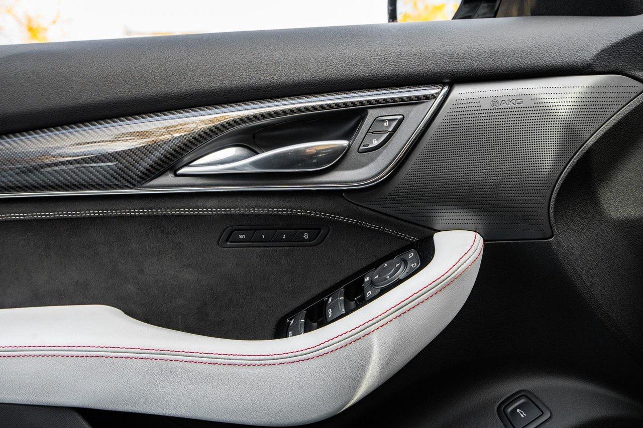 2025 Cadillac CT5-V Blackwing Photo