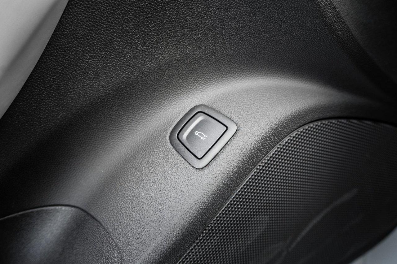 2025 Cadillac CT5-V Blackwing Photo