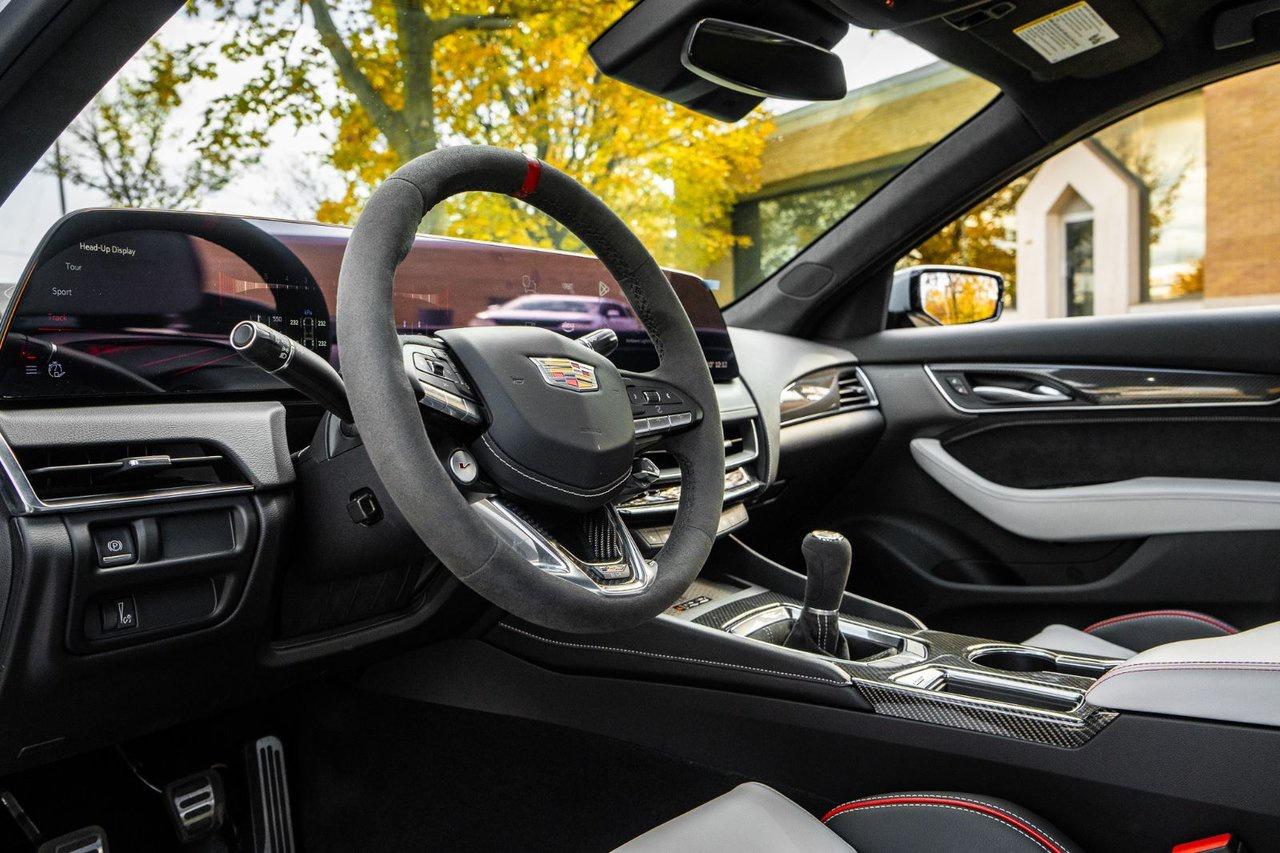 2025 Cadillac CT5-V Blackwing Photo