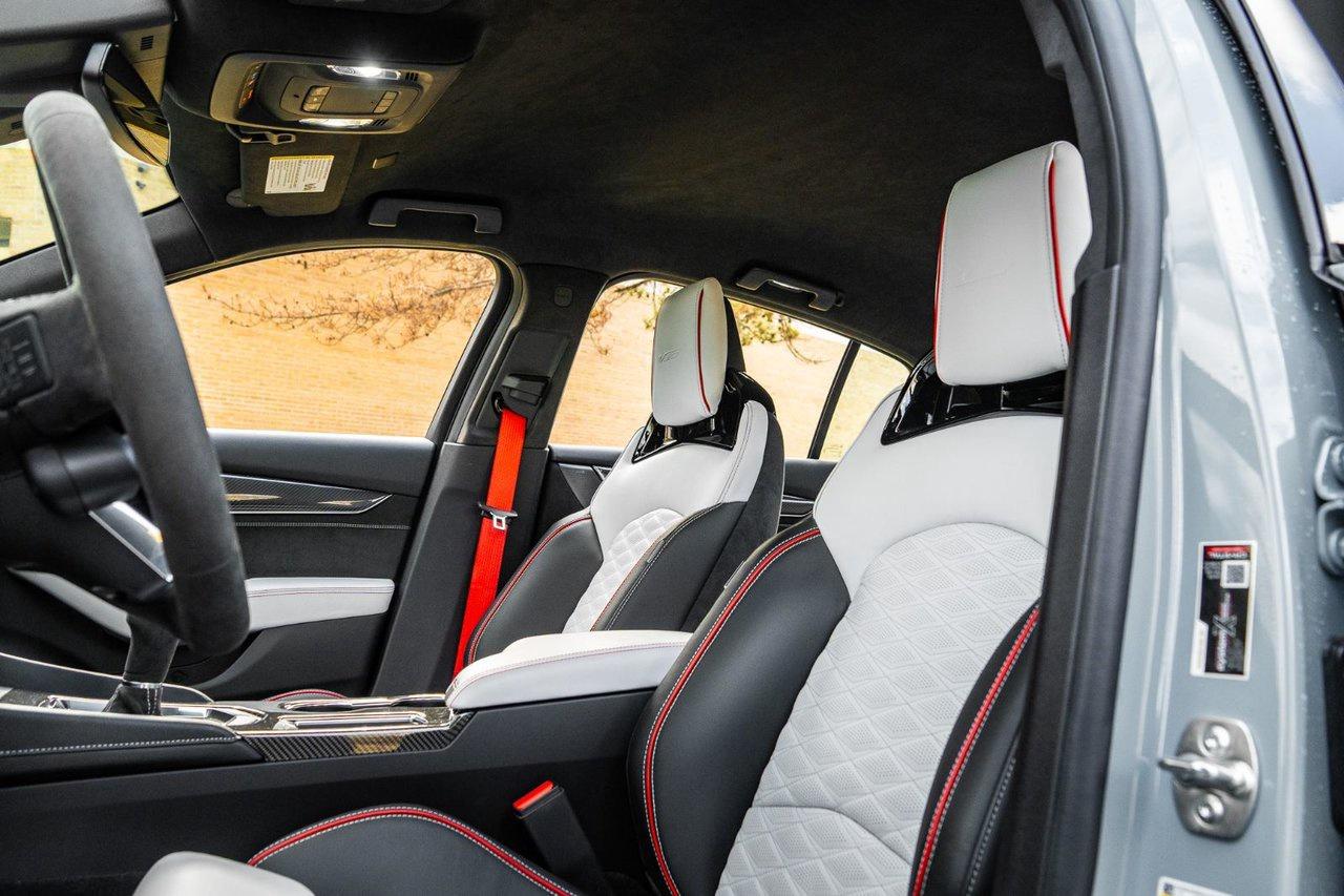 2025 Cadillac CT5-V Blackwing Photo