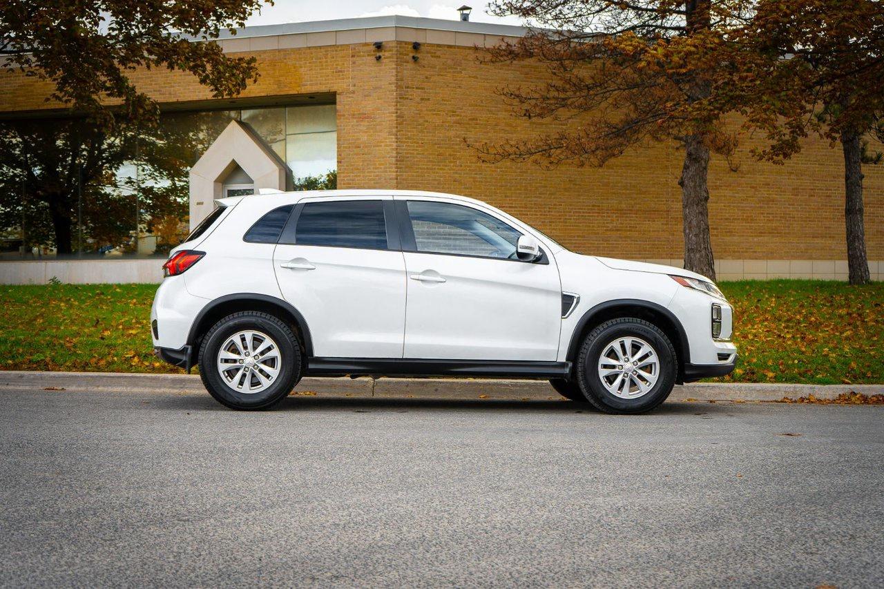 2021 Mitsubishi RVR SE AWD Photo