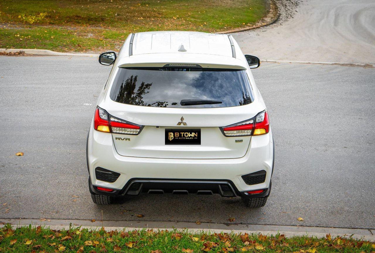 2021 Mitsubishi RVR SE AWD Photo
