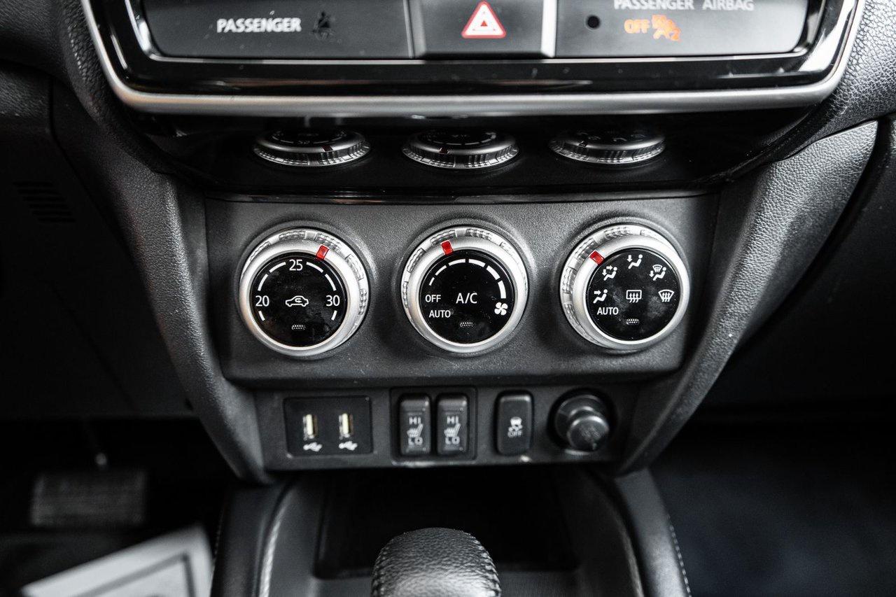 2021 Mitsubishi RVR SE AWD Photo