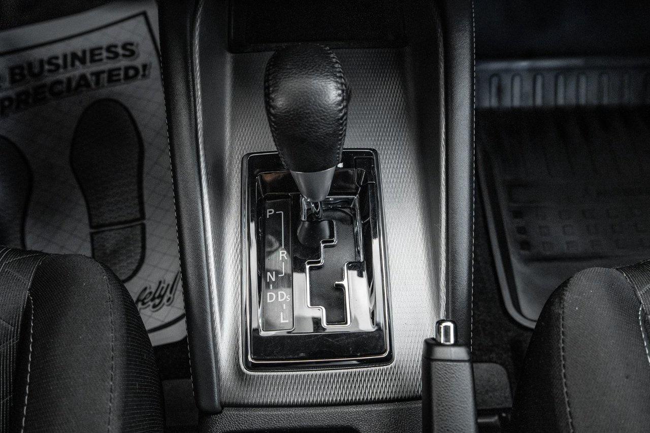 2021 Mitsubishi RVR SE AWD Photo