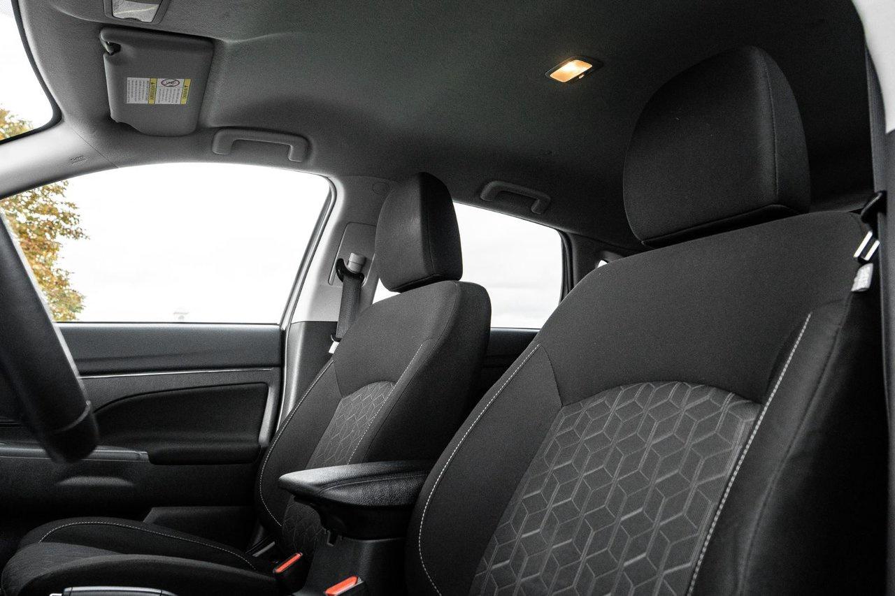 2021 Mitsubishi RVR SE AWD Photo