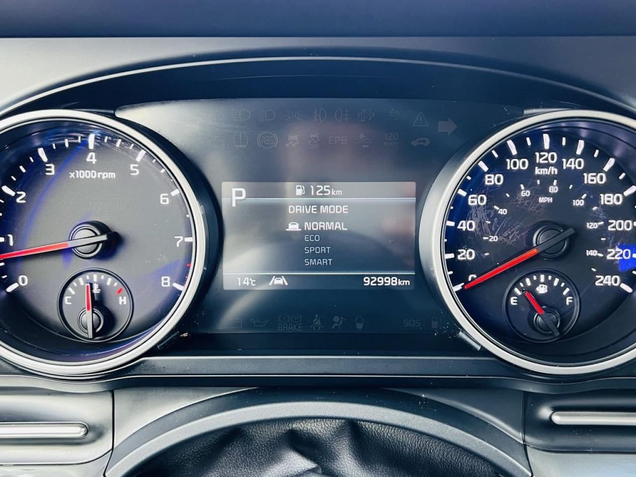 2022 Kia Carnival LX Photo