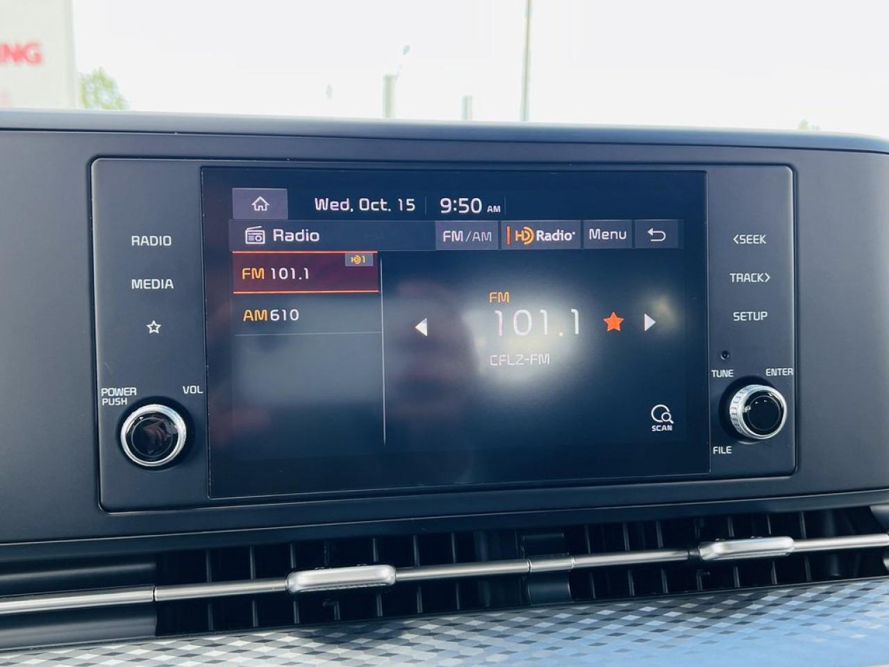 2022 Kia Carnival LX Photo