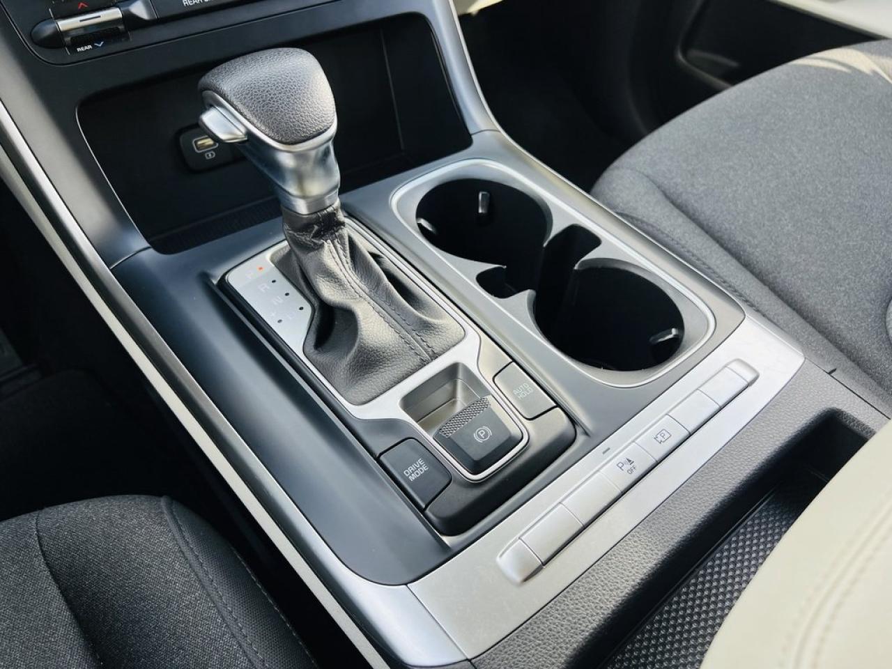 2022 Kia Carnival LX Photo