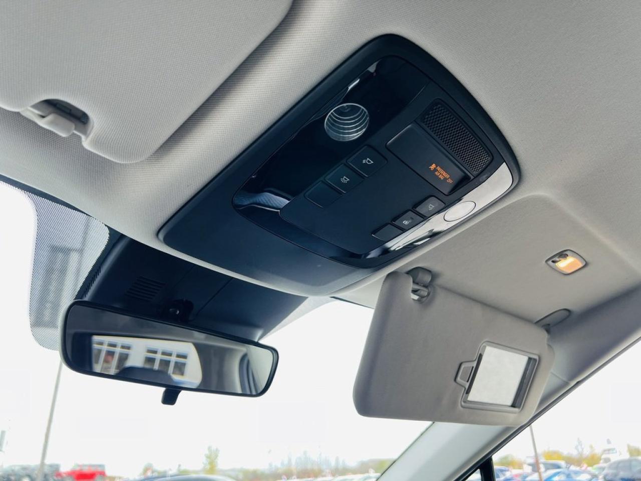 2022 Kia Carnival LX Photo