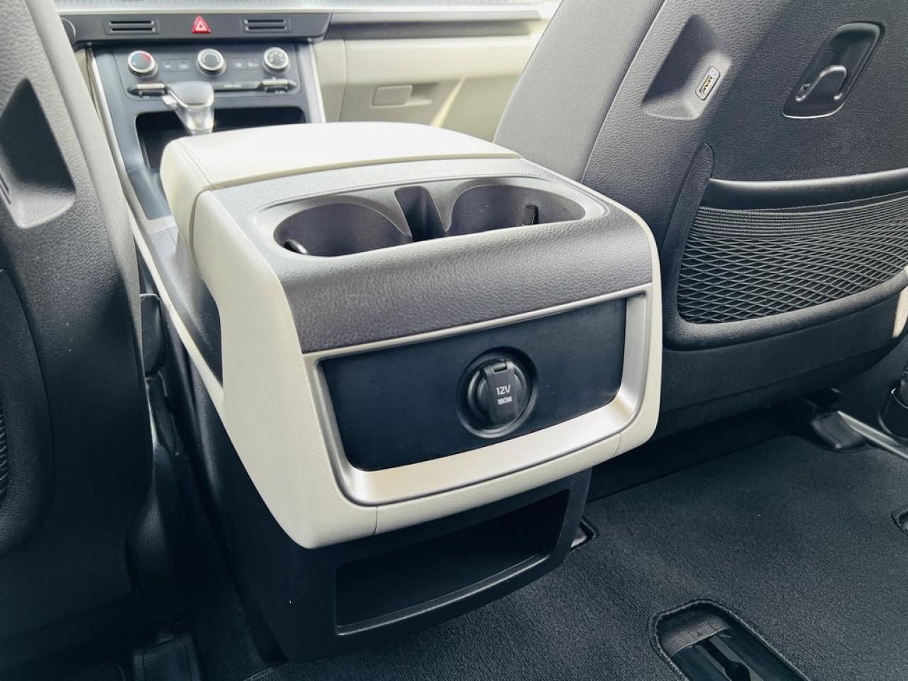 2022 Kia Carnival LX Photo