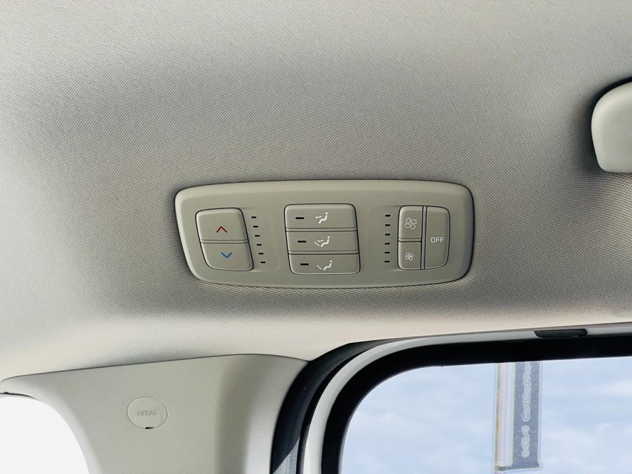 2022 Kia Carnival LX Photo