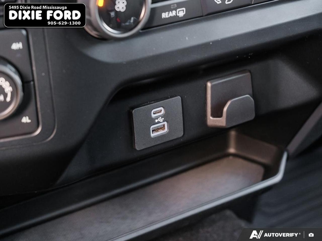 2022 Ford F-150 XLT Photo