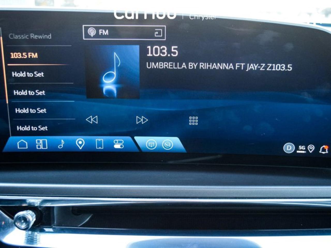 2024 Cadillac LYRIQ Tech 33"Display Glass Roof w/Power Sahade Blind Spot R-Start Photo