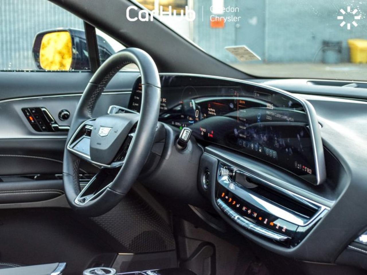 2024 Cadillac LYRIQ Tech 33"Display Glass Roof w/Power Sahade Blind Spot R-Start Photo