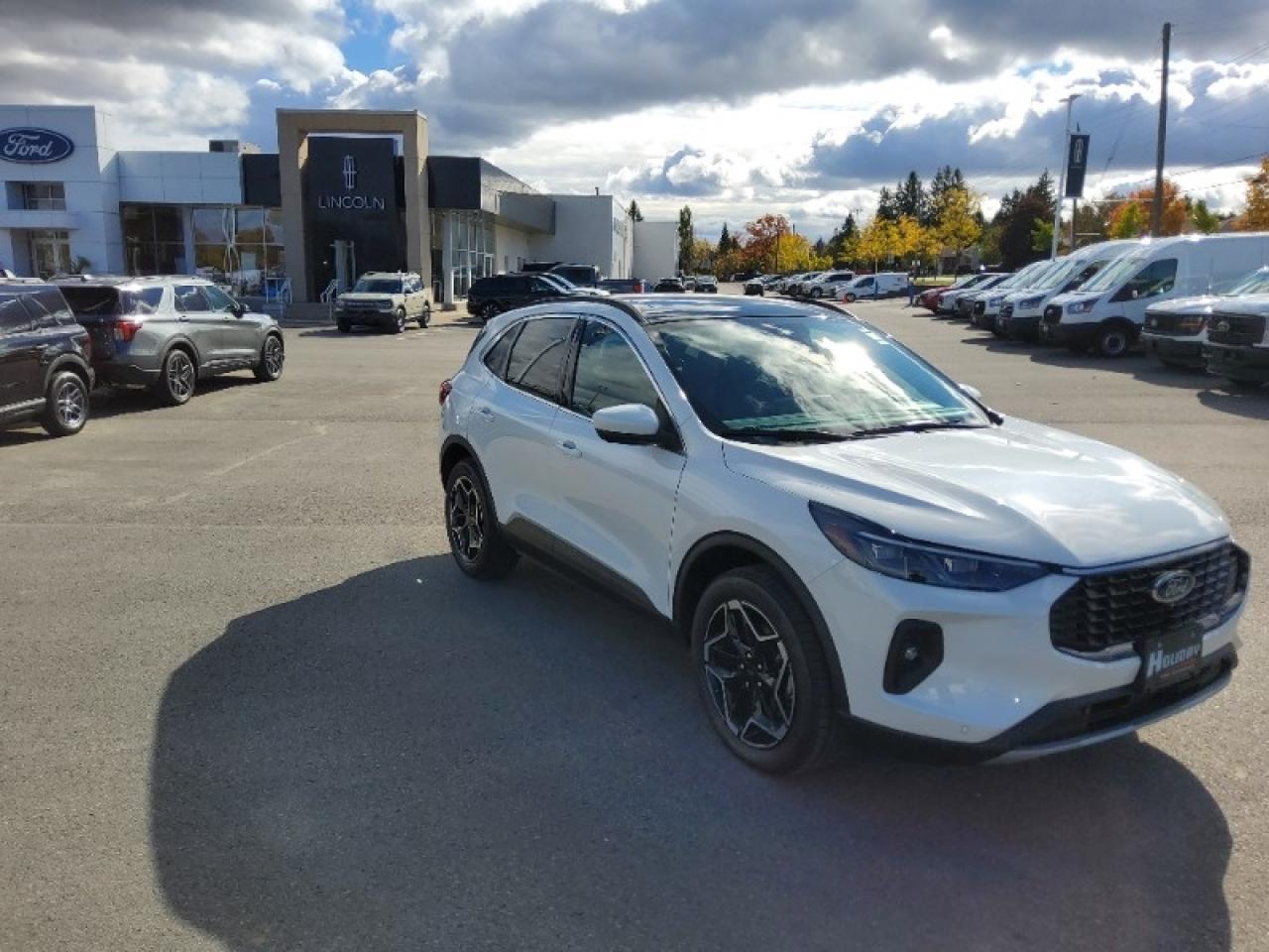 2025 Ford Escape Platinum Photo