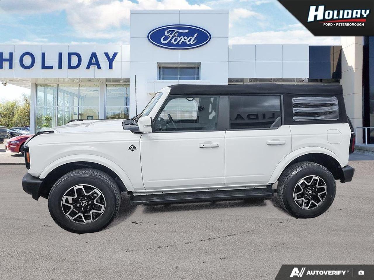 2022 Ford Bronco Outer Banks Photo2