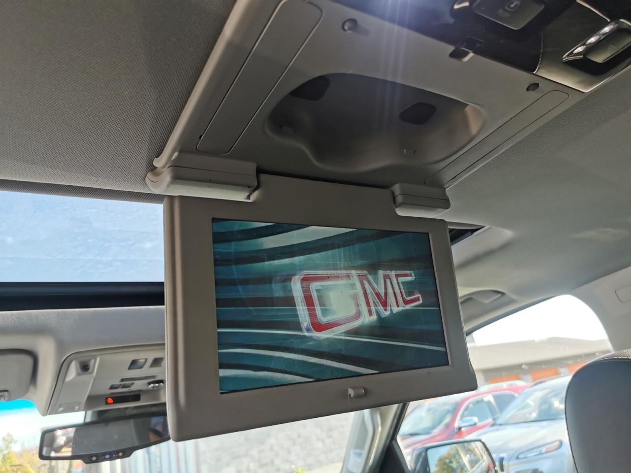2018 GMC Yukon SLT - Photo #17