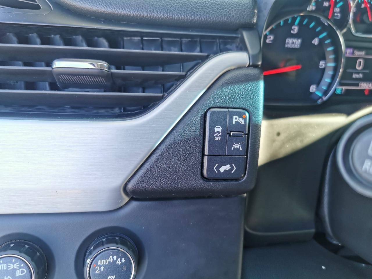 2018 GMC Yukon SLT - Photo #25