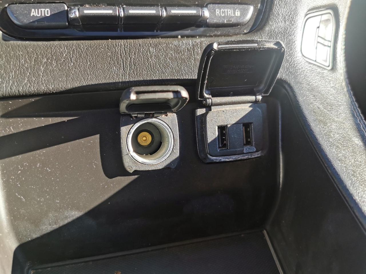 2018 GMC Yukon SLT - Photo #32