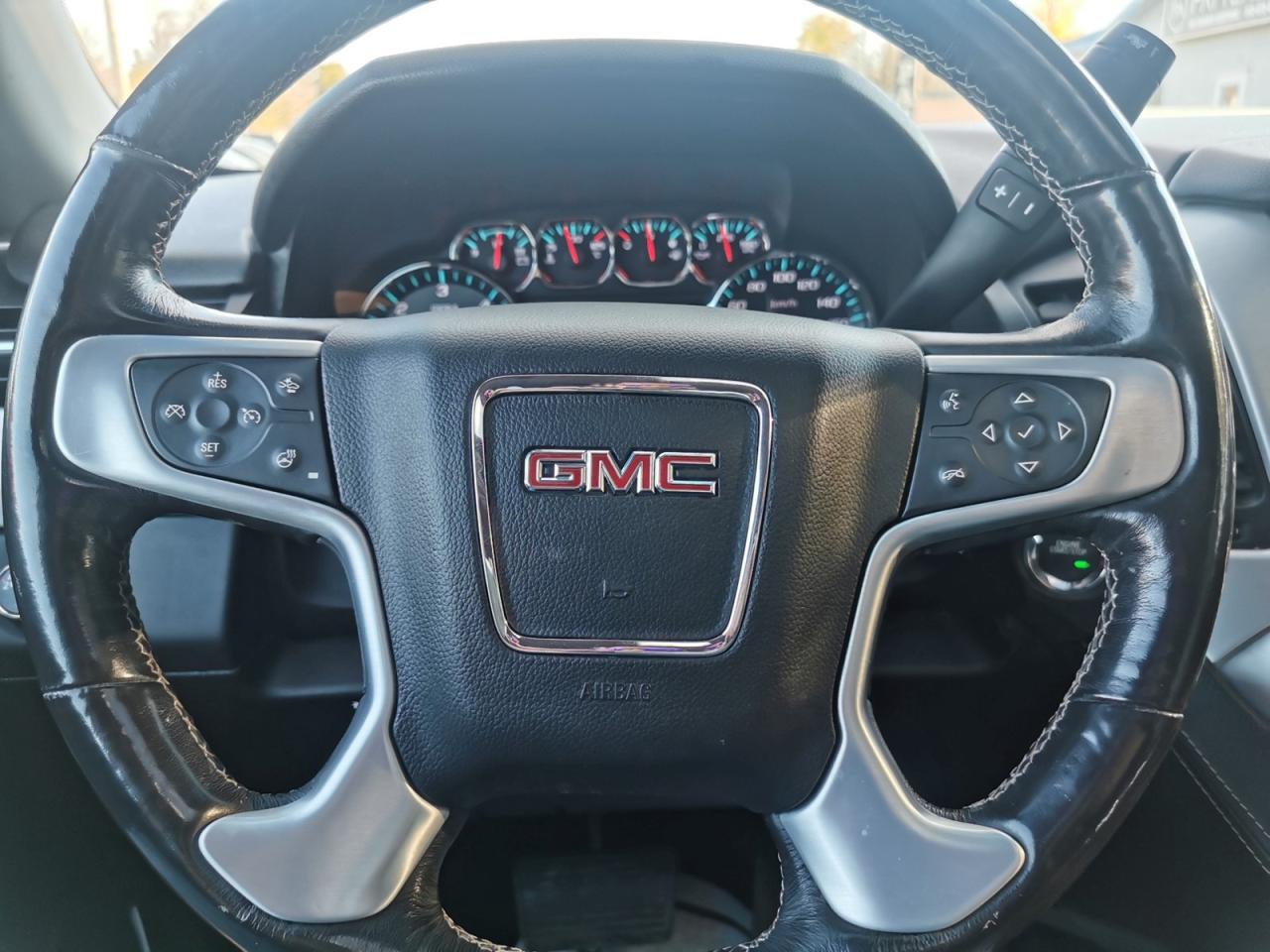 2018 GMC Yukon SLT - Photo #37