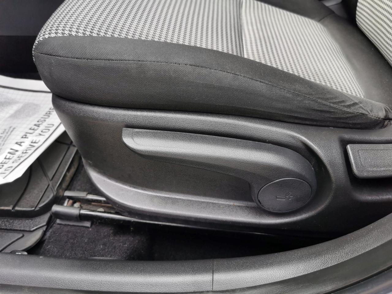 2020 Hyundai KONA SEL AWD - Photo #13