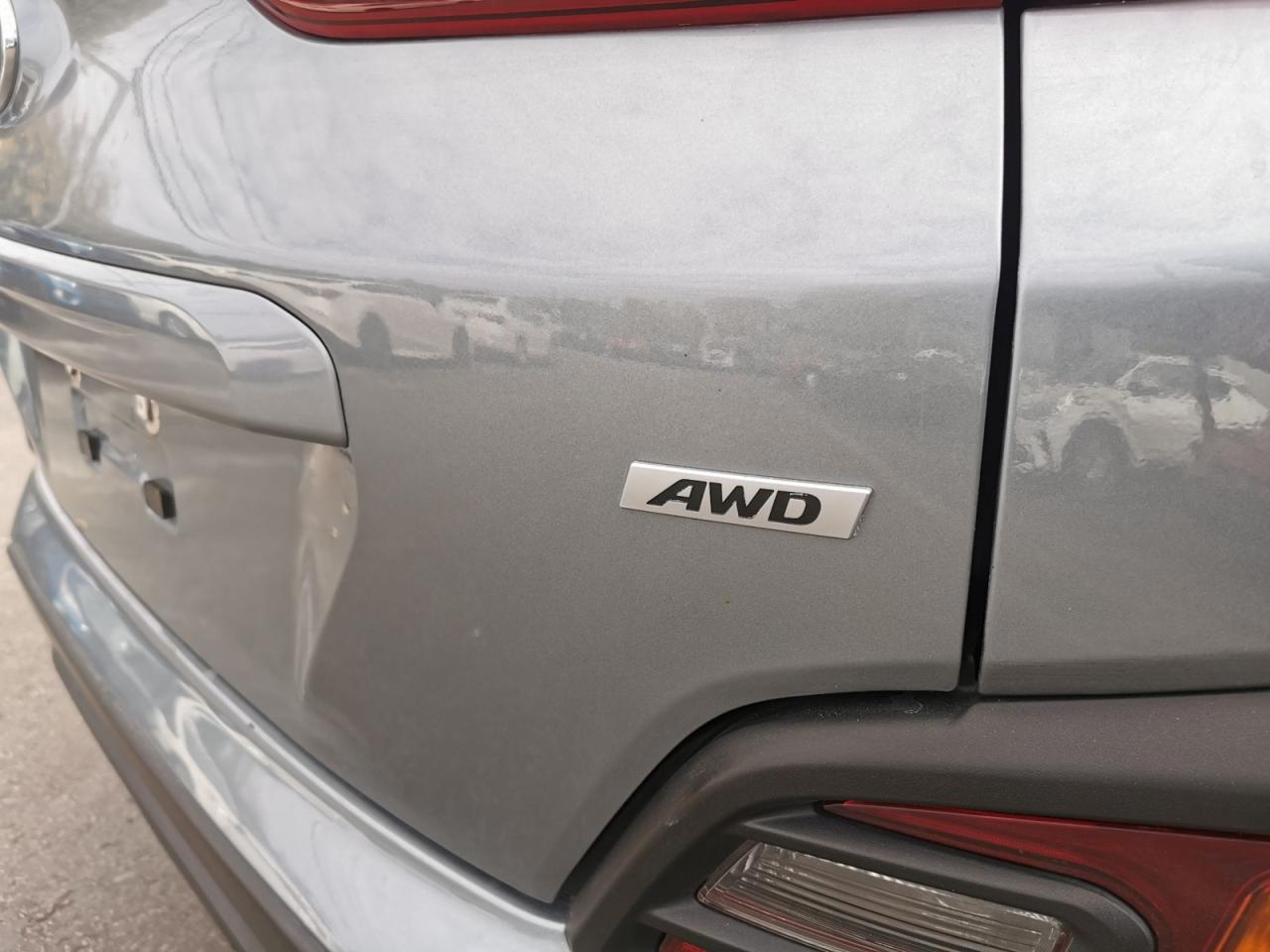 2020 Hyundai KONA SEL AWD - Photo #20