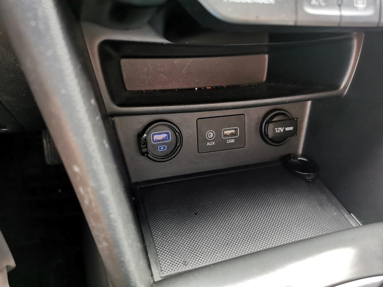 2020 Hyundai KONA SEL AWD - Photo #27
