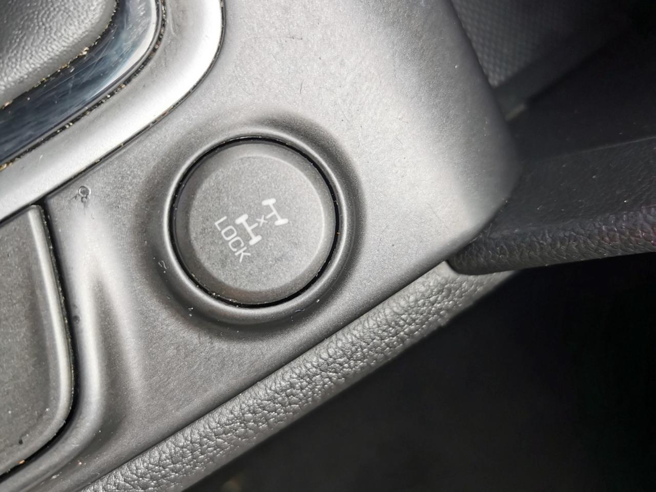 2020 Hyundai KONA SEL AWD - Photo #30