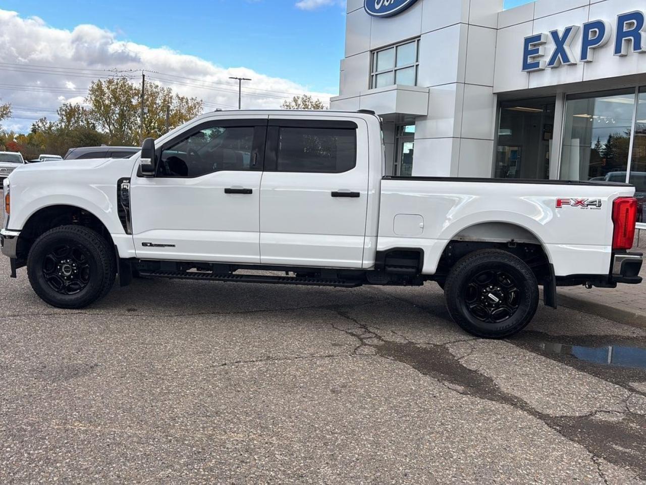 2024 Ford F-250 Super Duty SRW XLT Photo5