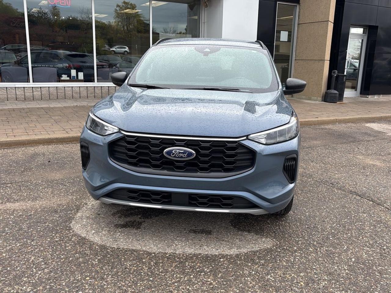 2023 Ford Escape ST-Line Photo5
