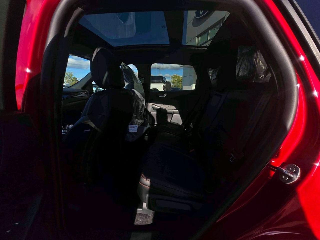 2026 Ford Escape ST-LINE SELECT, PANORAMIC ROOF, TECH PKG Photo