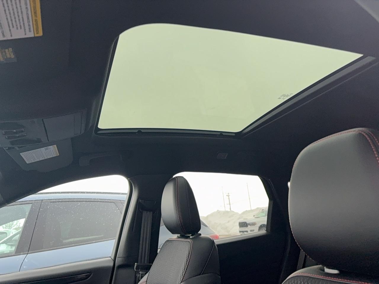 2026 Ford Escape ST-LINE SELECT, PANORAMIC ROOF, TECH PKG Photo