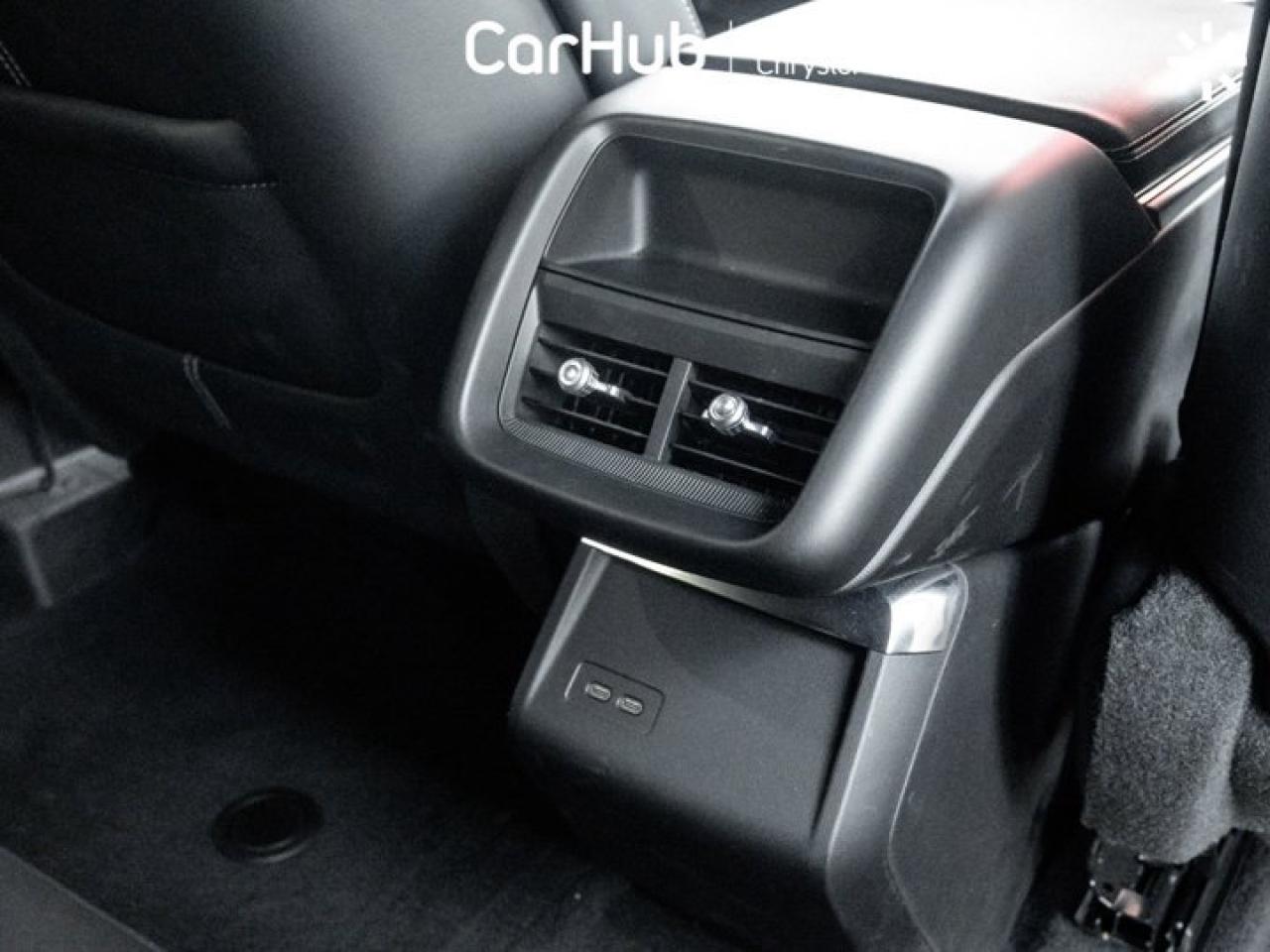 2024 Cadillac LYRIQ Tech Panoroof Heated Seats Apple CarPlay Android Auto Photo