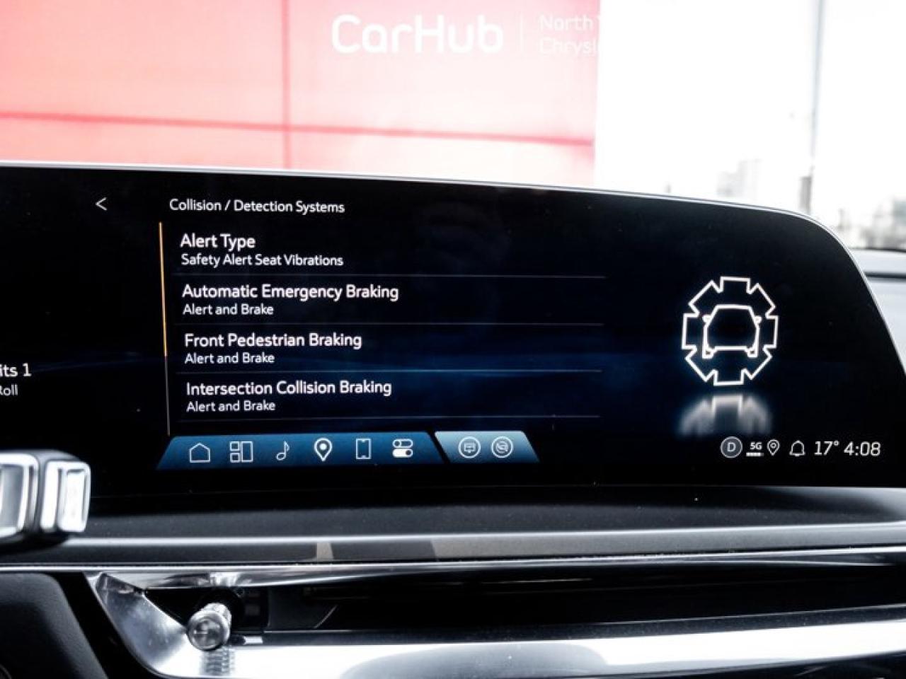 2024 Cadillac LYRIQ Tech Panoroof Heated Seats Apple CarPlay Android Auto Photo