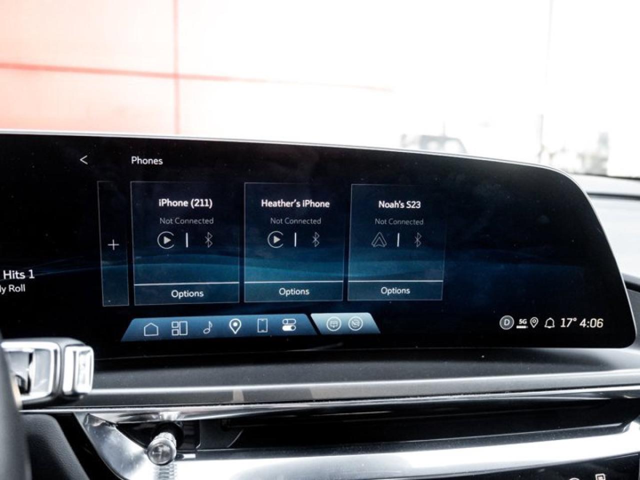 2024 Cadillac LYRIQ Tech Panoroof Heated Seats Apple CarPlay Android Auto Photo