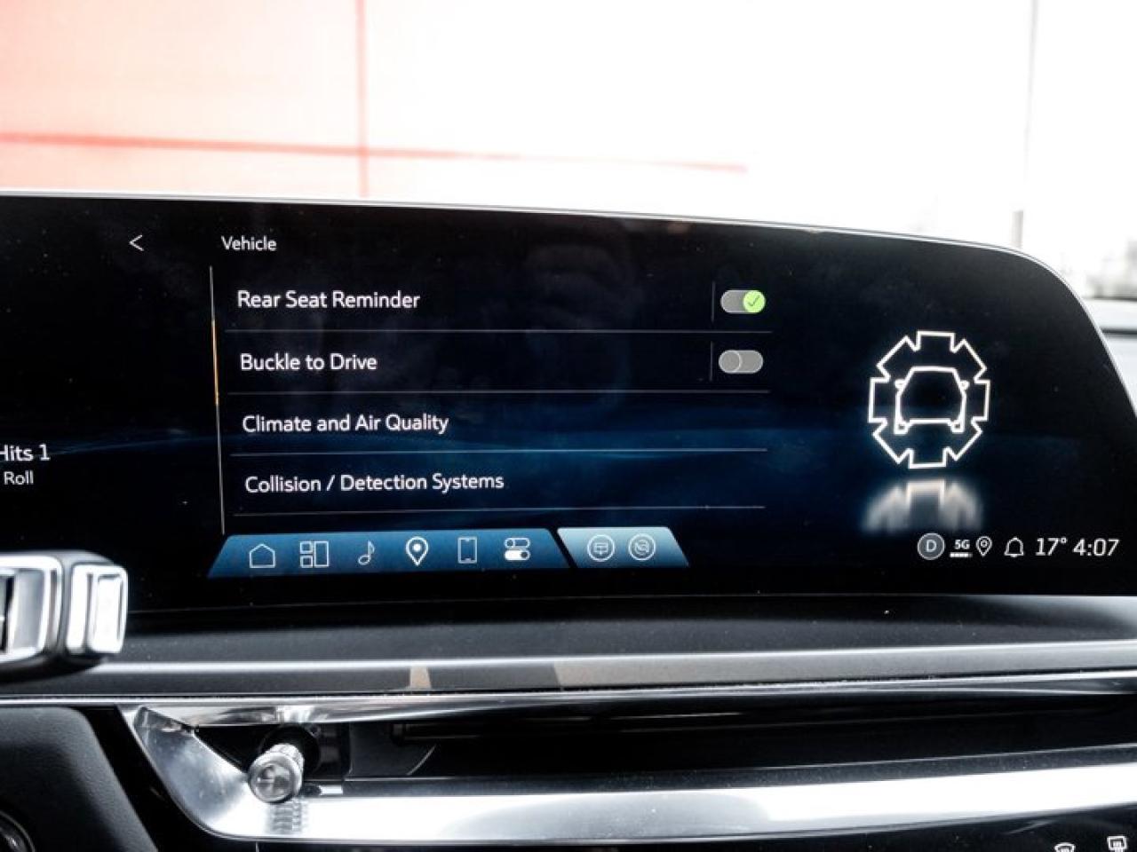 2024 Cadillac LYRIQ Tech Panoroof Heated Seats Apple CarPlay Android Auto Photo