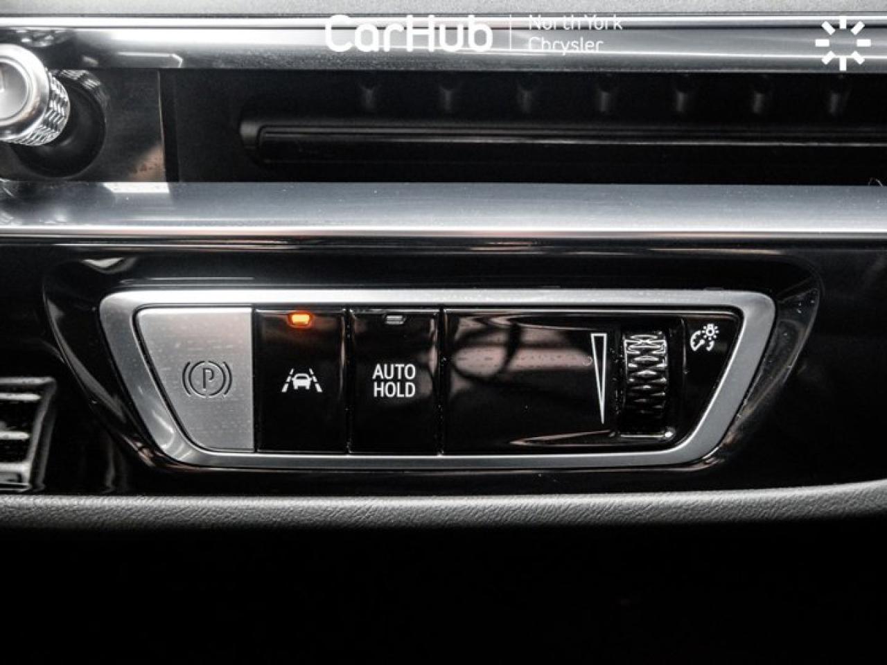 2024 Cadillac LYRIQ Tech Panoroof Heated Seats Navi Apple CarPlay Android Auto Photo