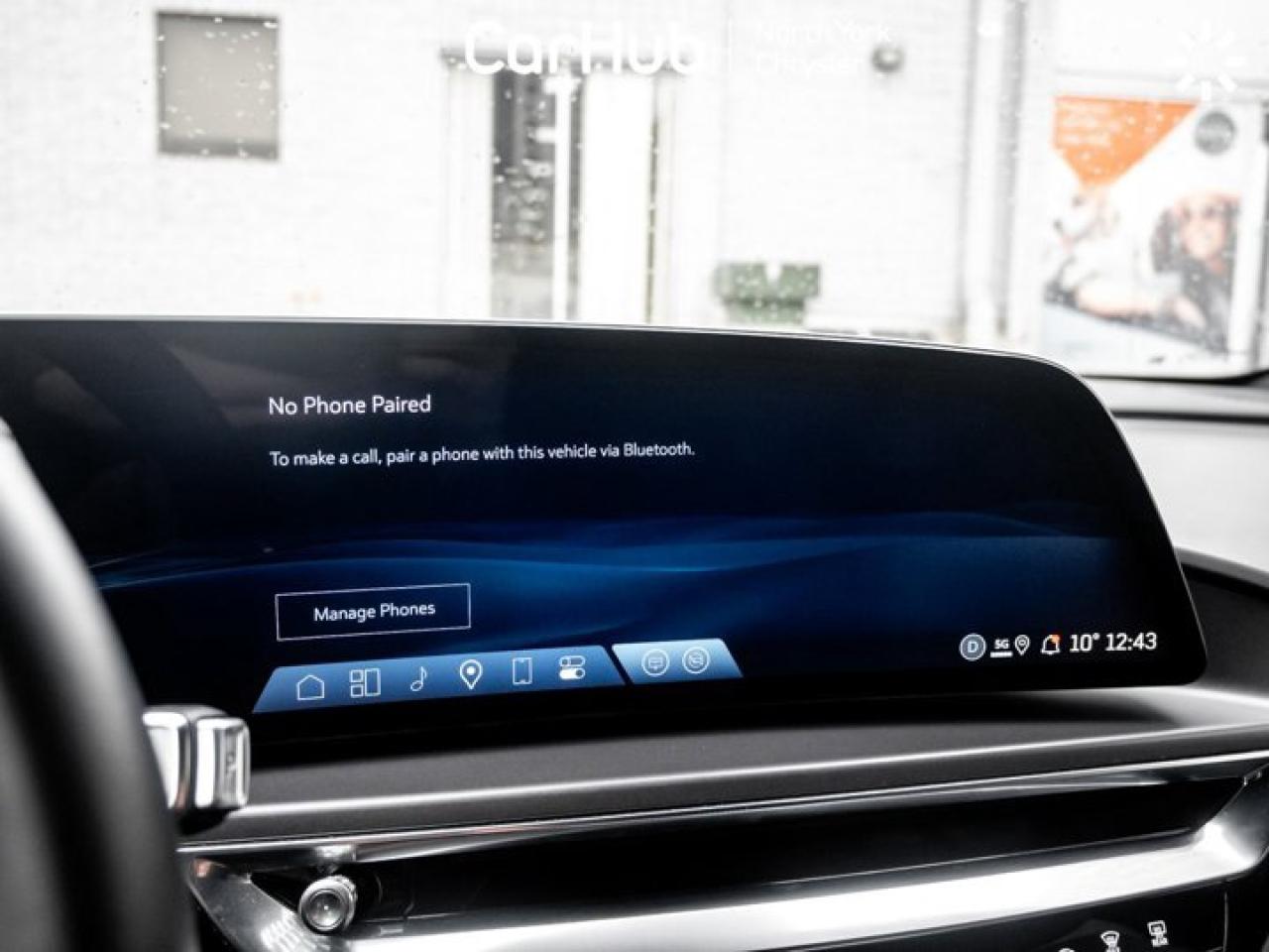 2024 Cadillac LYRIQ Tech Panoroof Heated Seats Navi Apple CarPlay Android Auto Photo