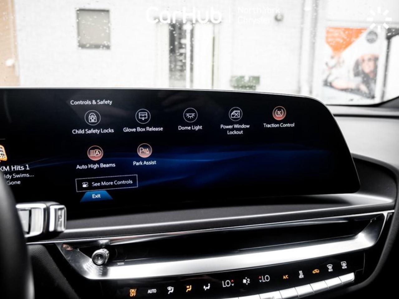 2024 Cadillac LYRIQ Tech Panoroof Heated Seats Navi Apple CarPlay Android Auto Photo