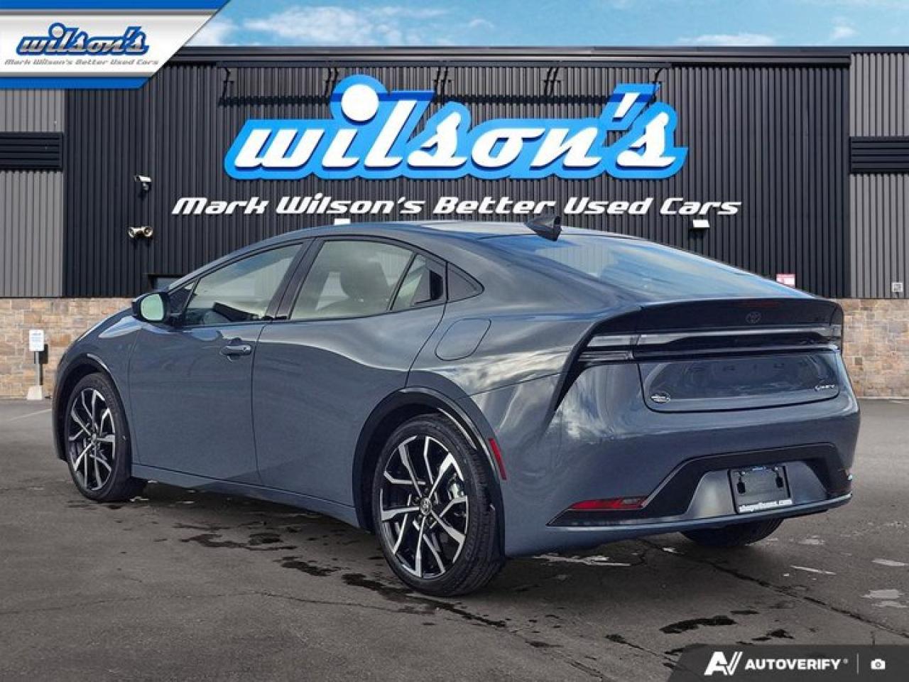 2025 Toyota Prius Plug-In Hybrid XSE PHEV | Leather | Fixed Glass Roof | Carplay & Android Auto & More ! Photo