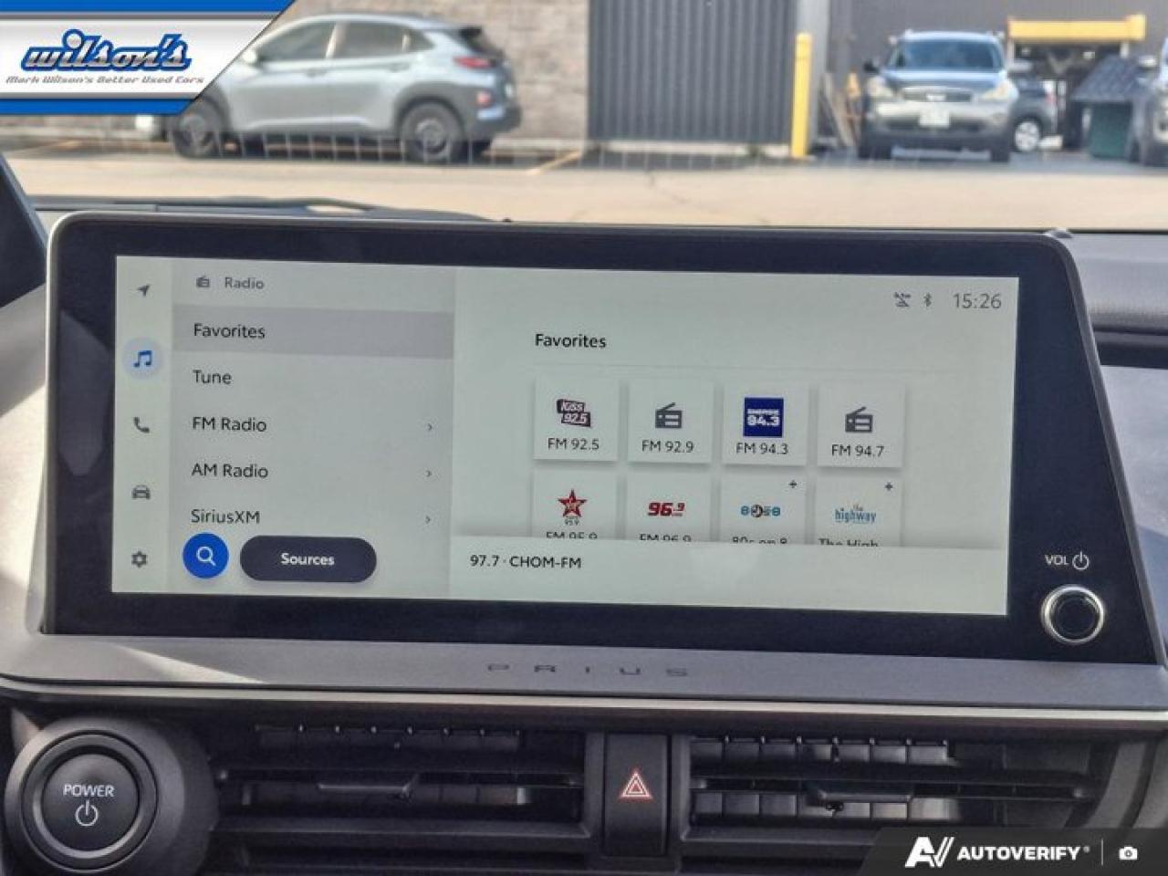 2025 Toyota Prius Plug-In Hybrid XSE PHEV | Leather | Fixed Glass Roof | Carplay & Android Auto & More ! Photo