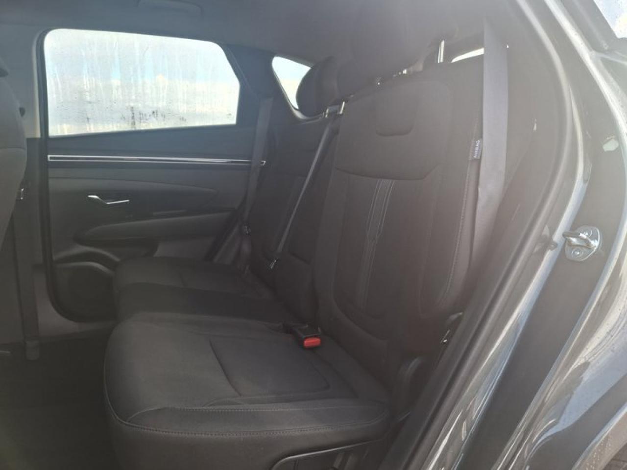 2024 Hyundai Tucson Preferred AWD | Heated Seats + Steering | Remote Start | Navi | CarPlay + Android | and More ! Photo