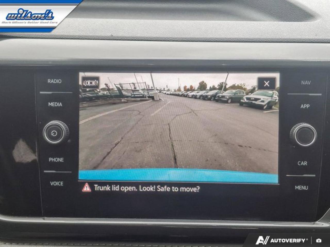 2023 Volkswagen Taos Highline 4Motion AWD | Leather | Pano Roof | Heated Seats + Steering | Beats Audio | and More ! Photo