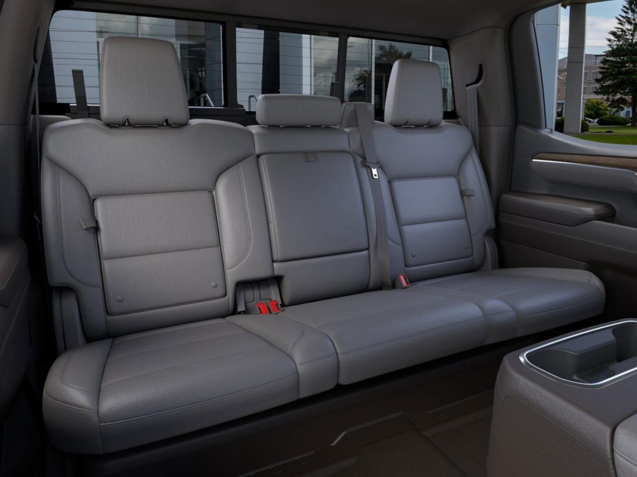 2026 GMC Sierra 1500 SLT Photo