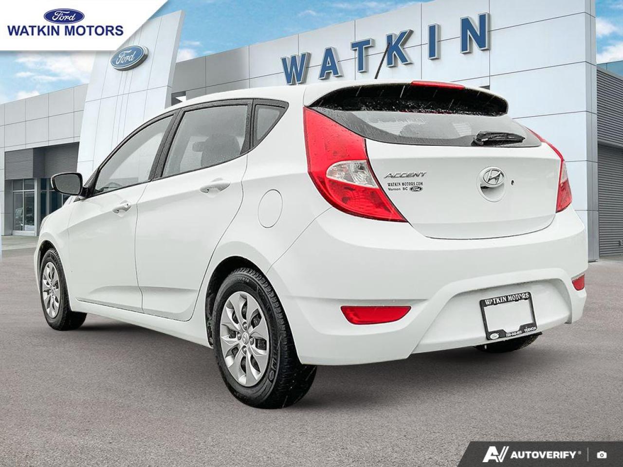 2016 Hyundai Accent GL Hatchback Photo2